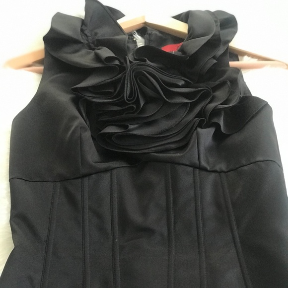 JS Collections structured dressy top - Picture 1 of 4